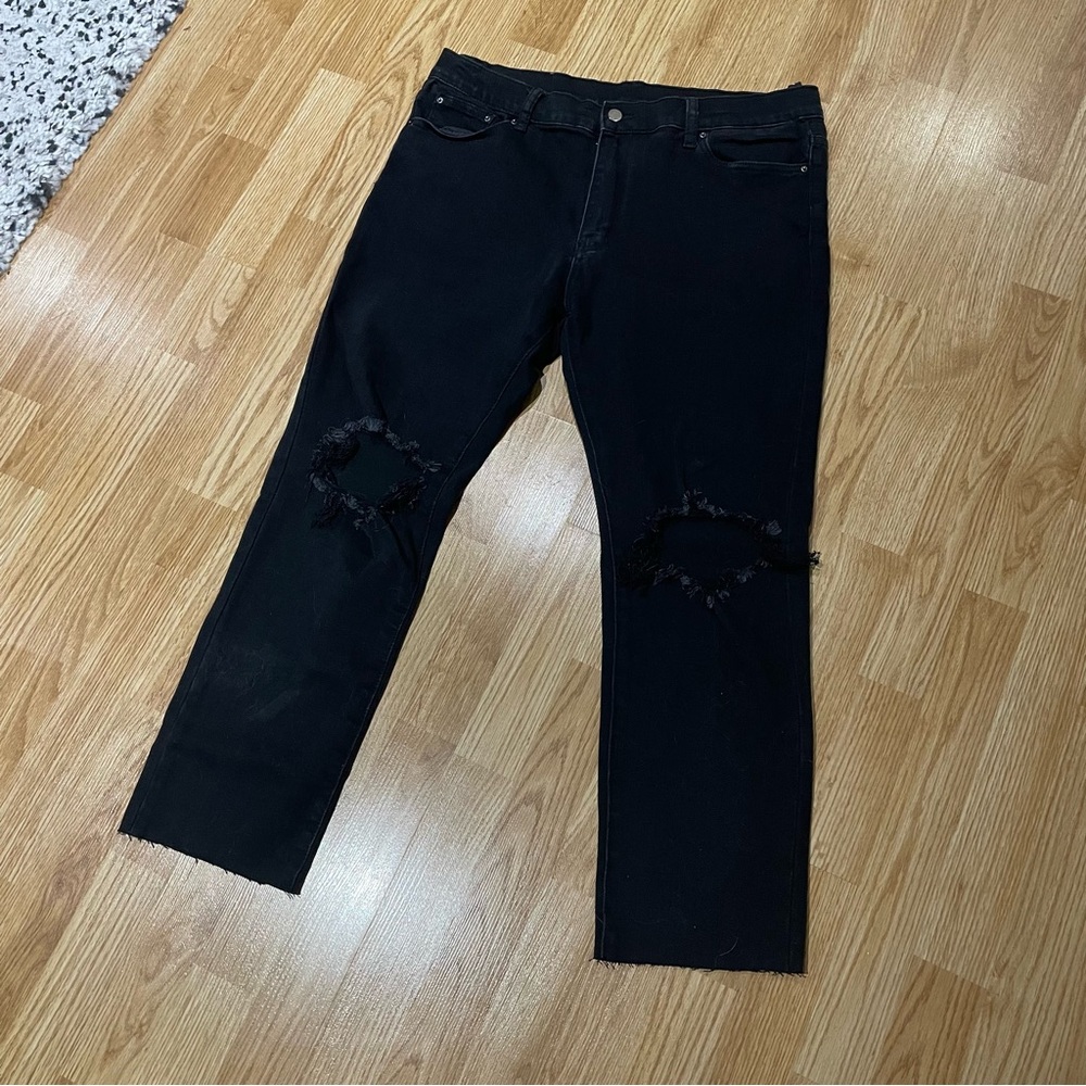 MNML Black Distressed Jeans